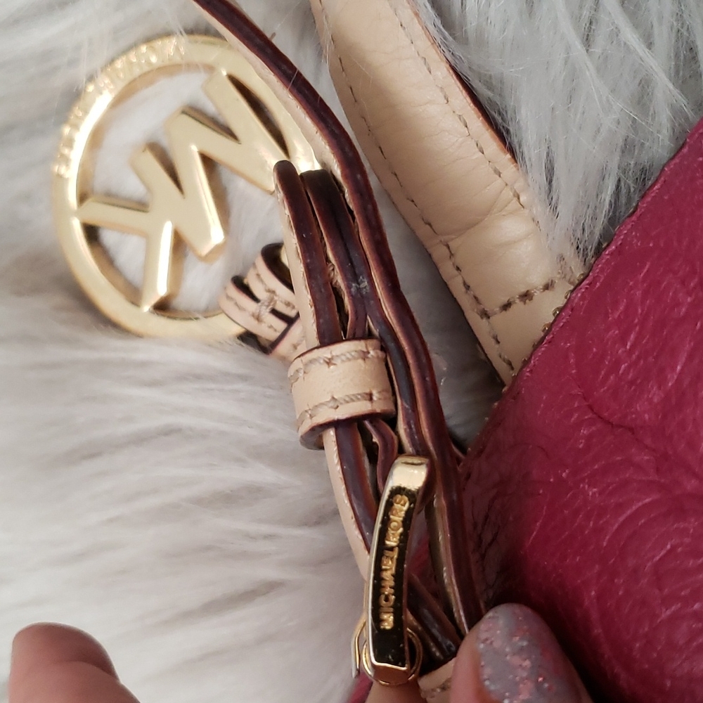 Michael Kors Grayson in Peony - Picture 15 of 16